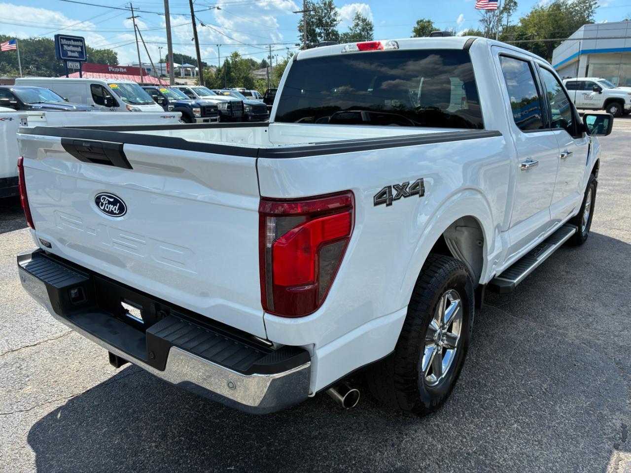 Ford F-150 XLT SuperCrew 4WD 2025