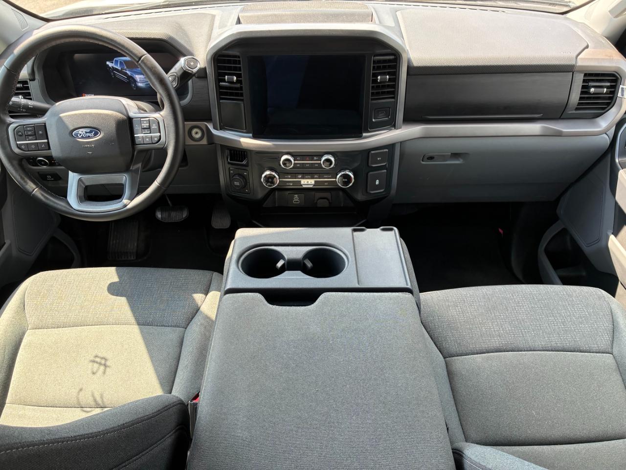Ford F-150 XLT SuperCrew 4WD 2025