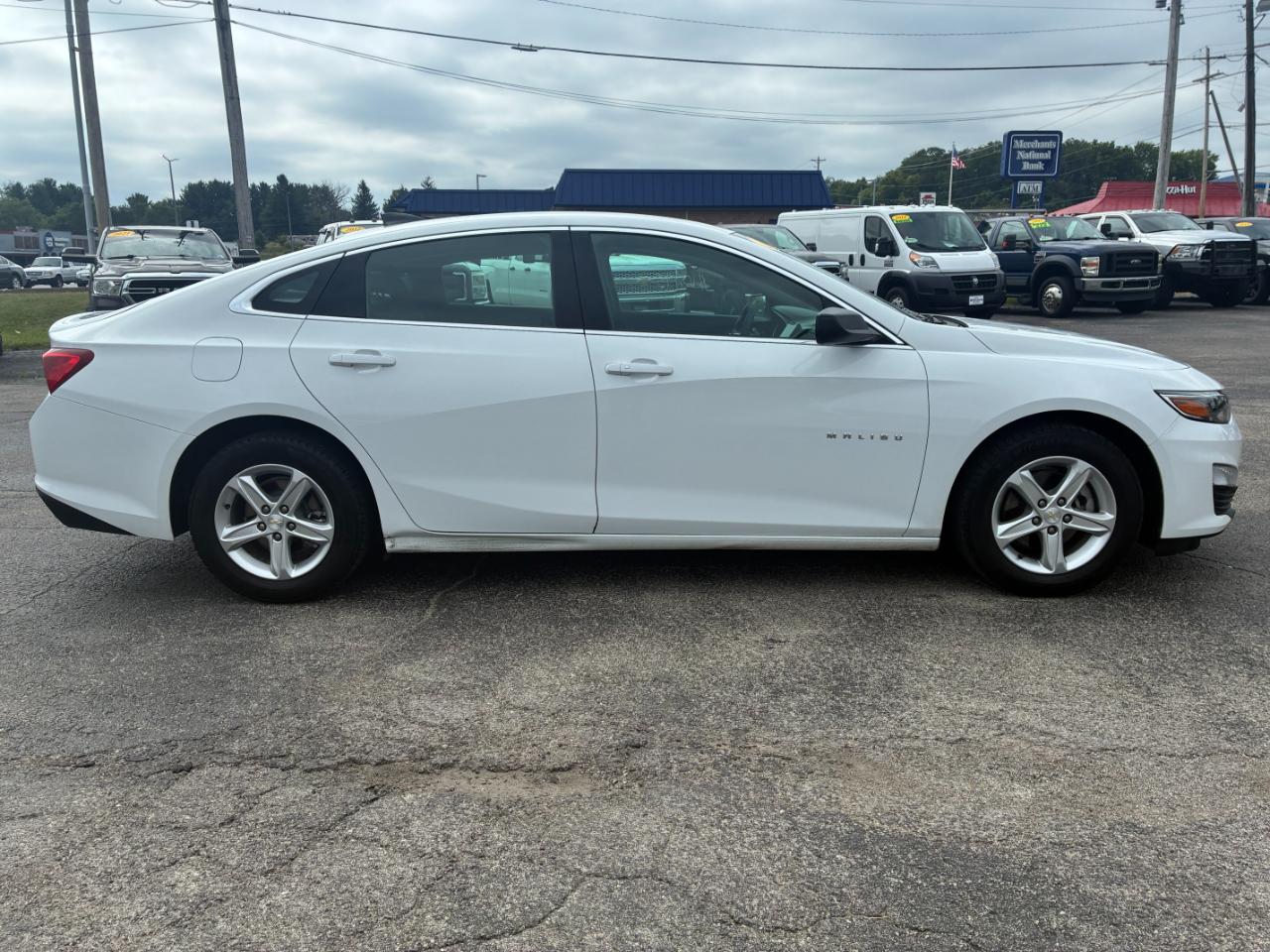Chevrolet Malibu 4dr Sdn LS w/1FL 2023