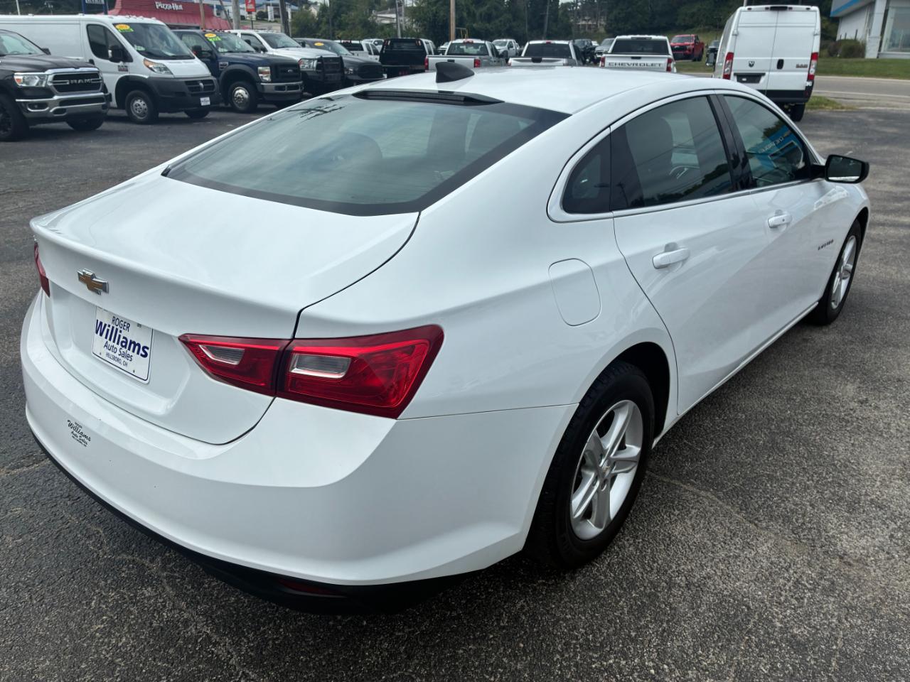Chevrolet Malibu 4dr Sdn LS w/1FL 2023