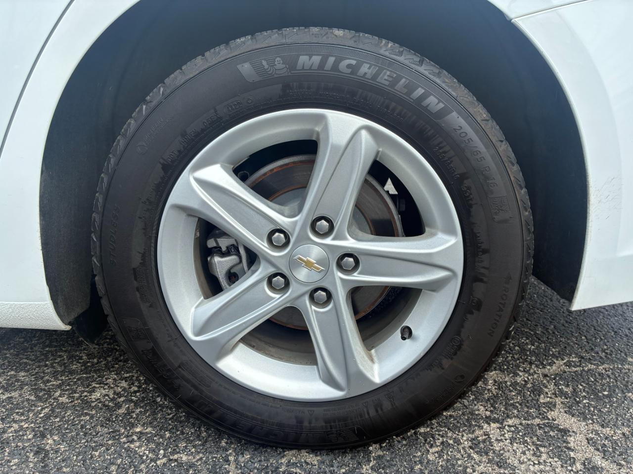 Chevrolet Malibu 4dr Sdn LS w/1FL 2023