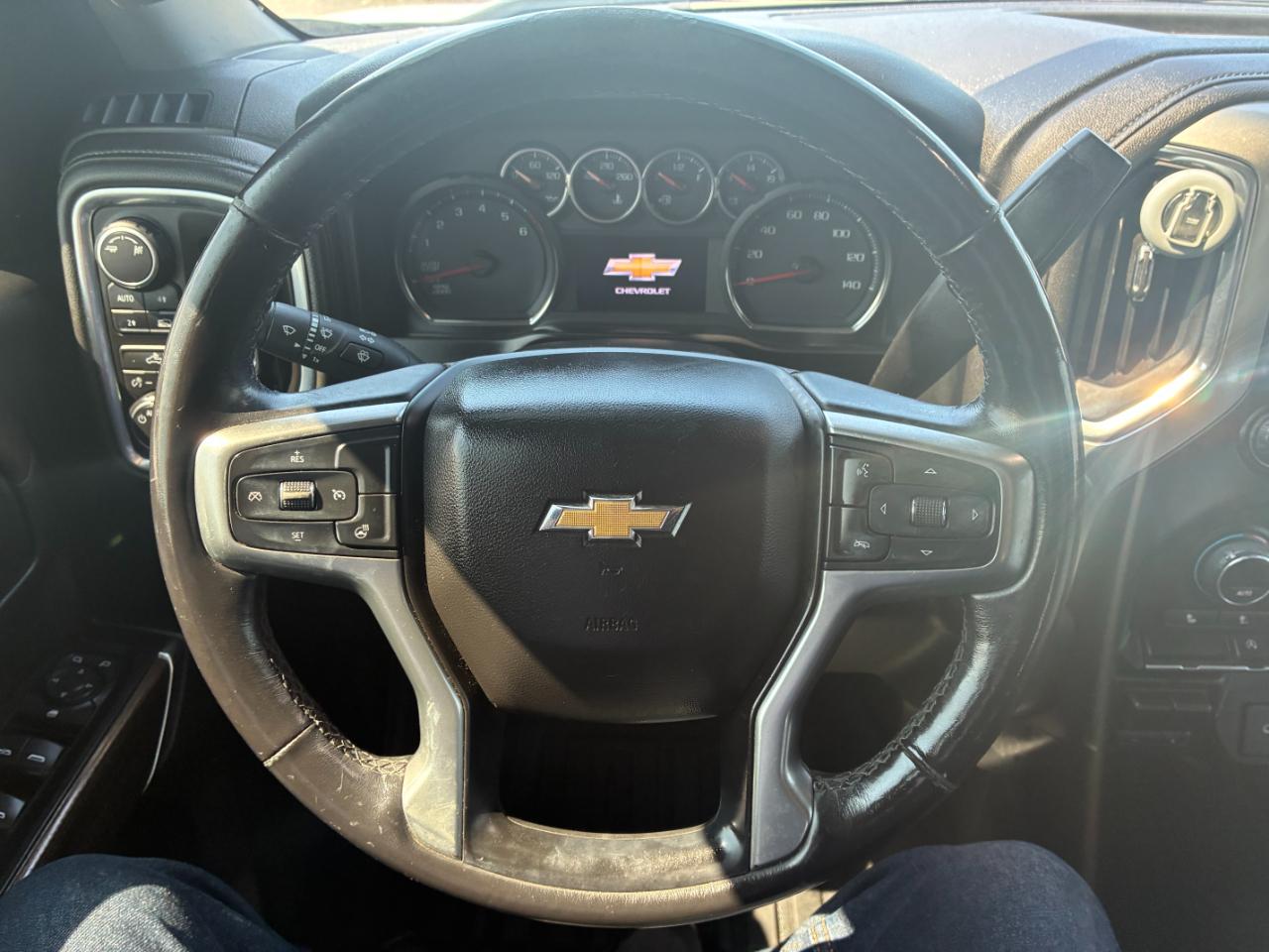 Chevrolet Silverado 1500 LT Crew Cab 4WD 2019