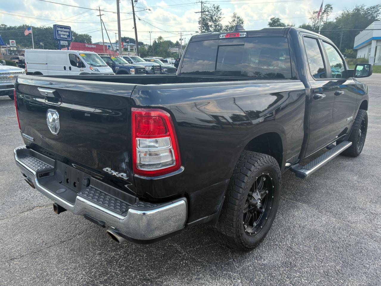RAM 1500 Big Horn Quad Cab 4WD 2020