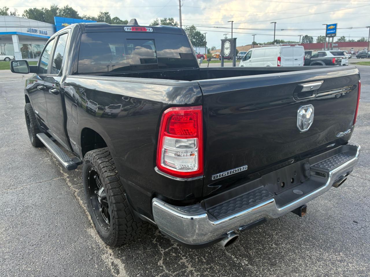 RAM 1500 Big Horn Quad Cab 4WD 2020