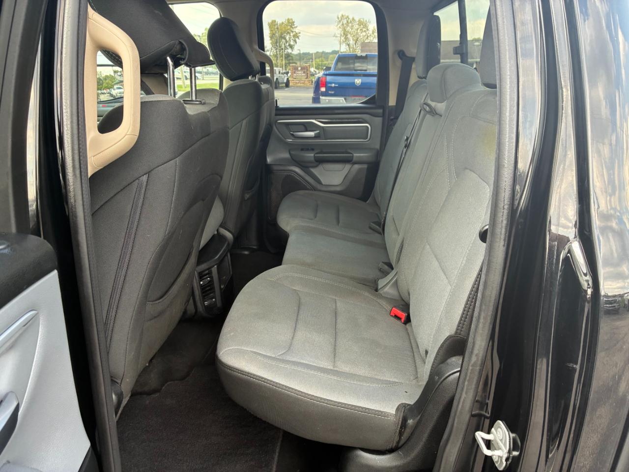 RAM 1500 Big Horn Quad Cab 4WD 2020