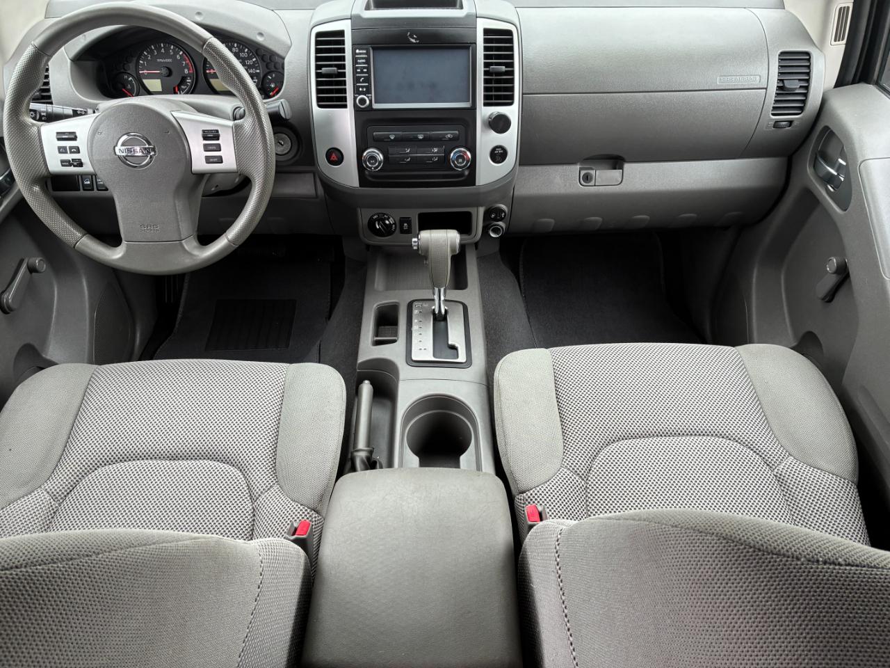 Nissan Frontier SV Crew Cab 5AT 4WD 2019