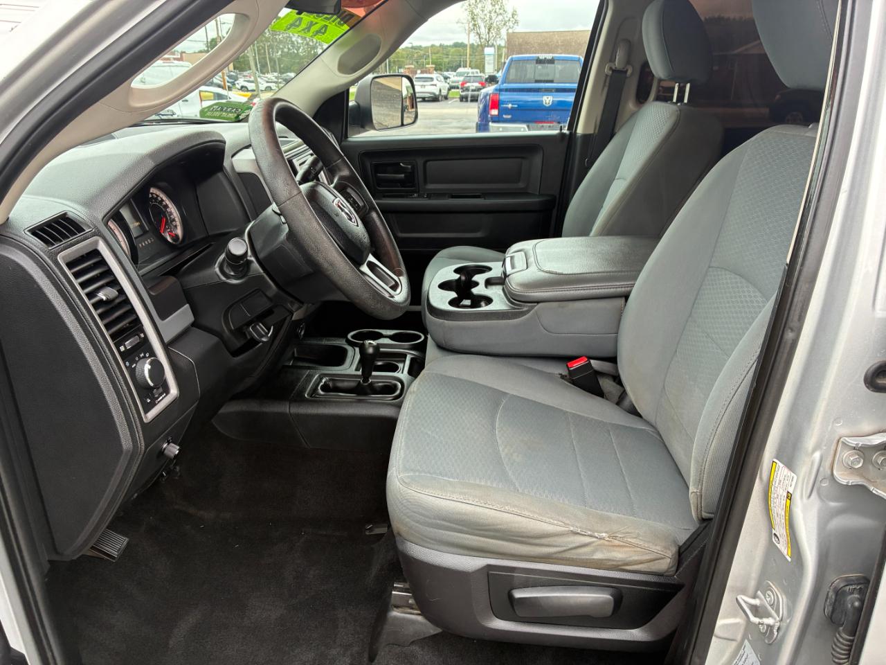 RAM 2500 Tradesman Crew Cab SWB 4WD 2017
