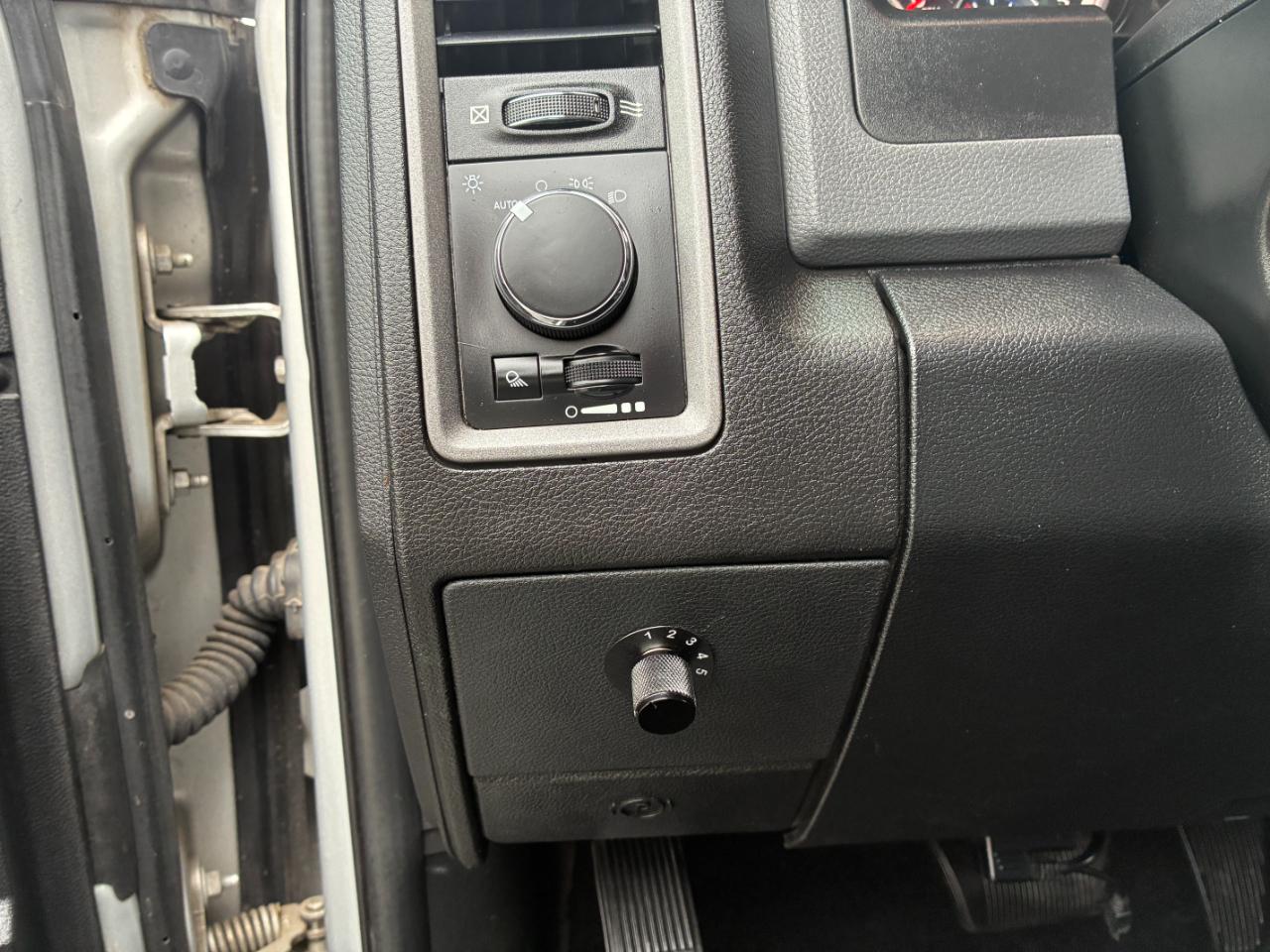 RAM 2500 Tradesman Crew Cab SWB 4WD 2017