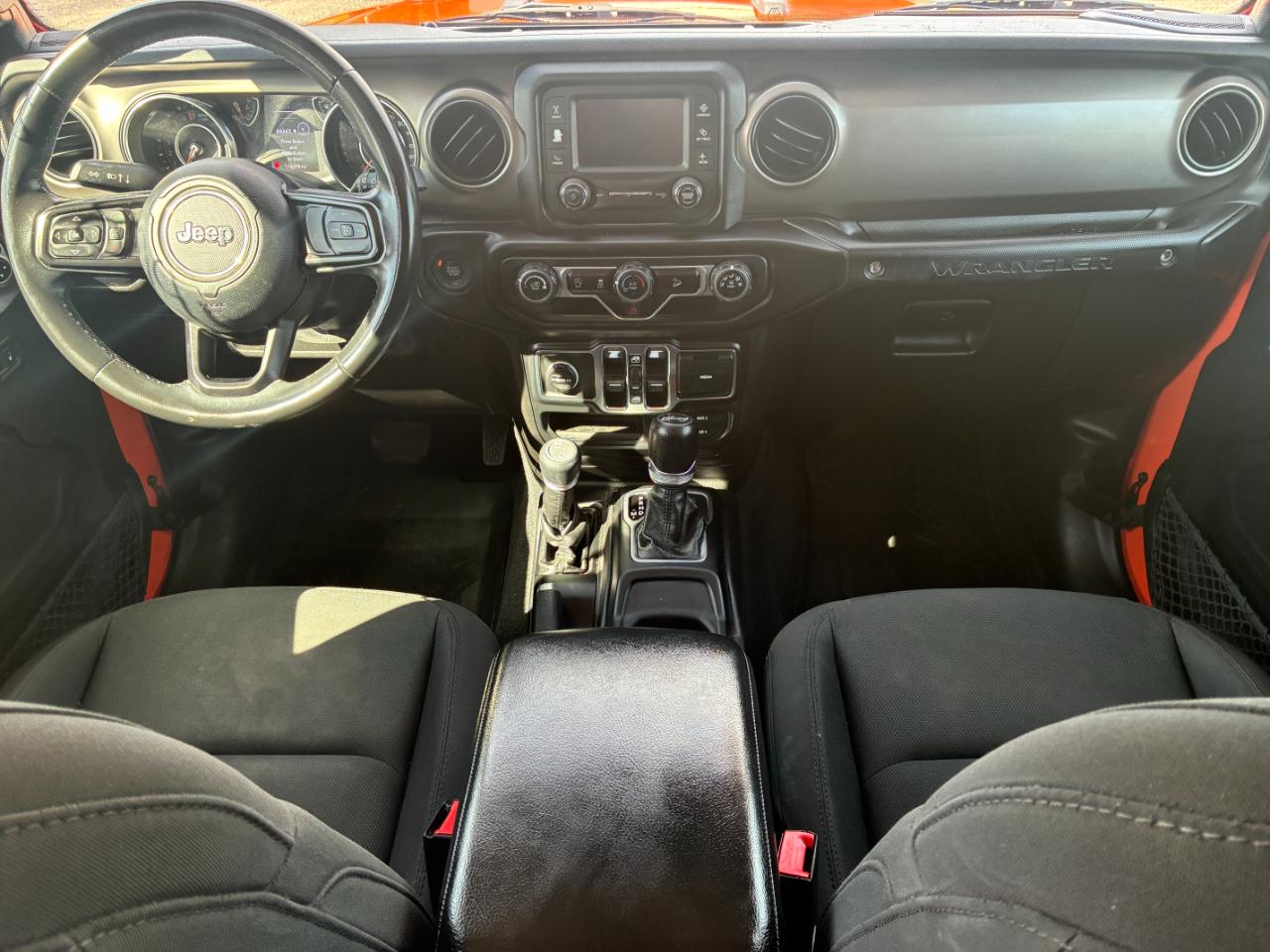 Jeep Wrangler Unlimited Sport 2018