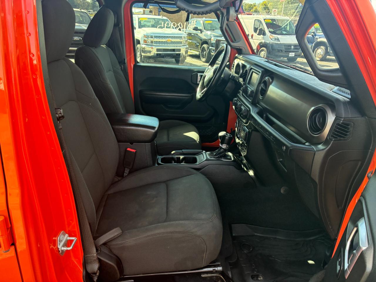 Jeep Wrangler Unlimited Sport 2018