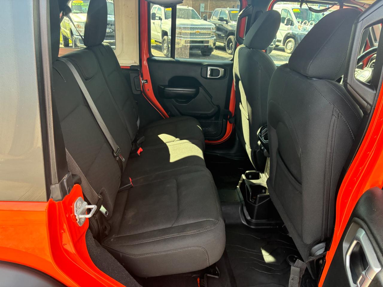 Jeep Wrangler Unlimited Sport 2018