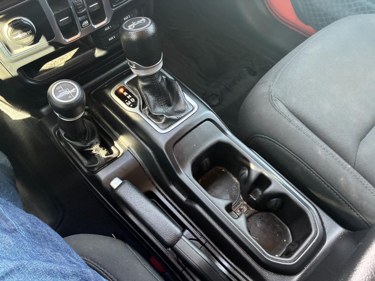 Jeep Wrangler Unlimited Sport 2018