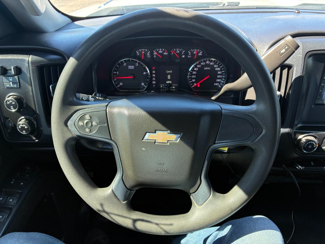 Chevrolet Silverado 2500HD Work Truck Crew Cab 4WD 2015