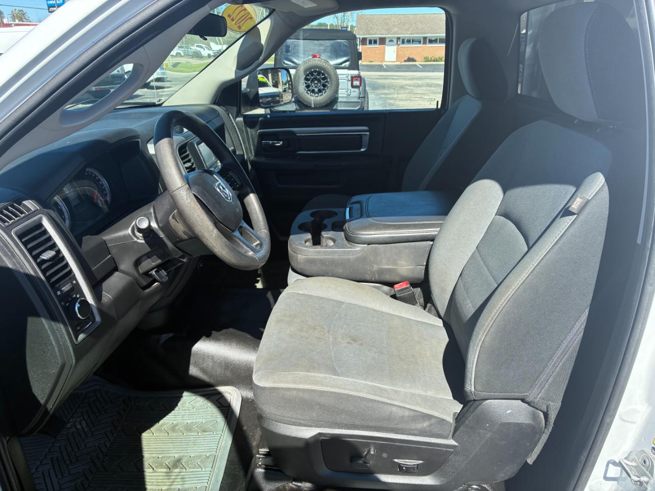RAM 1500 Classic Tradesman Regular Cab LWB 2WD 2022