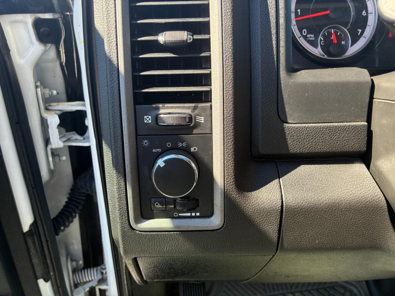 RAM 1500 Classic Tradesman Regular Cab LWB 2WD 2022