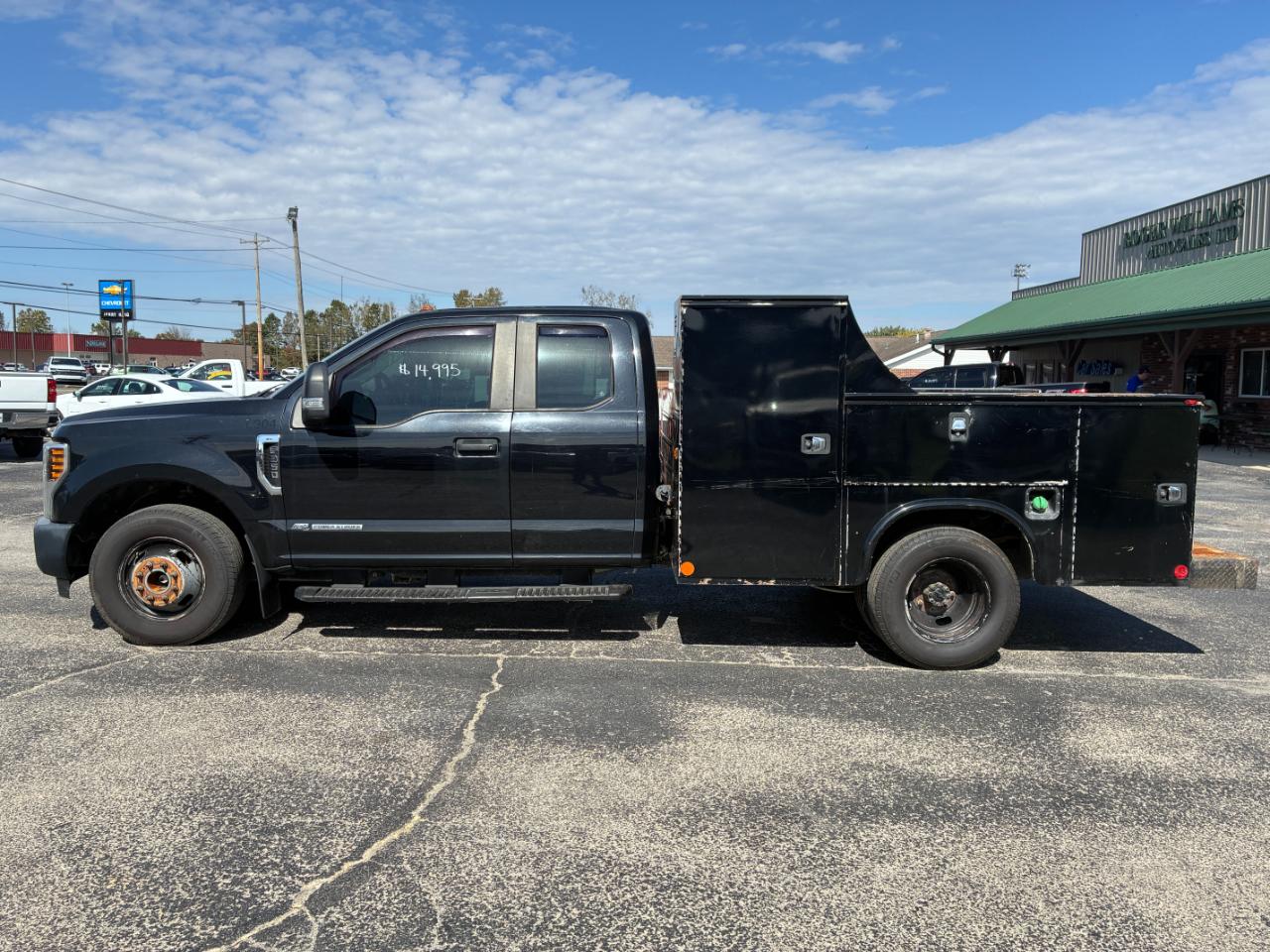 Ford F-350 SD XL SuperCab Long Bed DRW 2WD 2018
