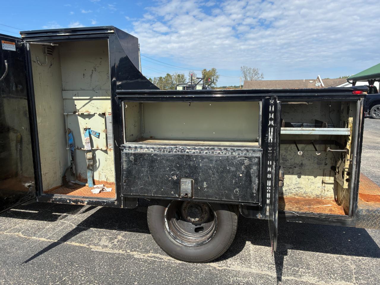 Ford F-350 SD XL SuperCab Long Bed DRW 2WD 2018