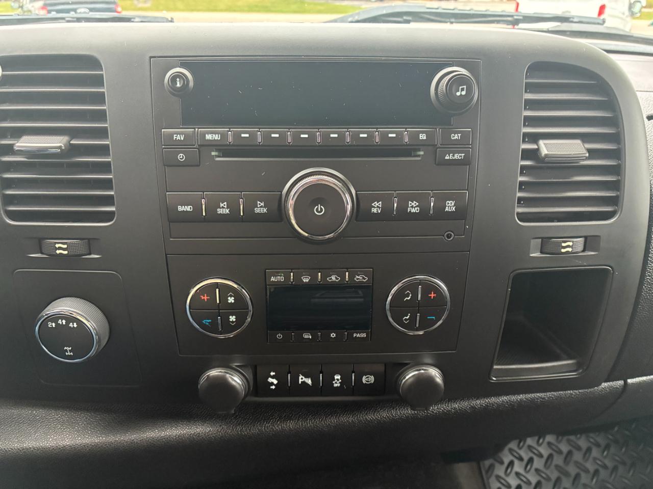 Chevrolet Silverado 2500HD LT Crew Cab 4WD 2014
