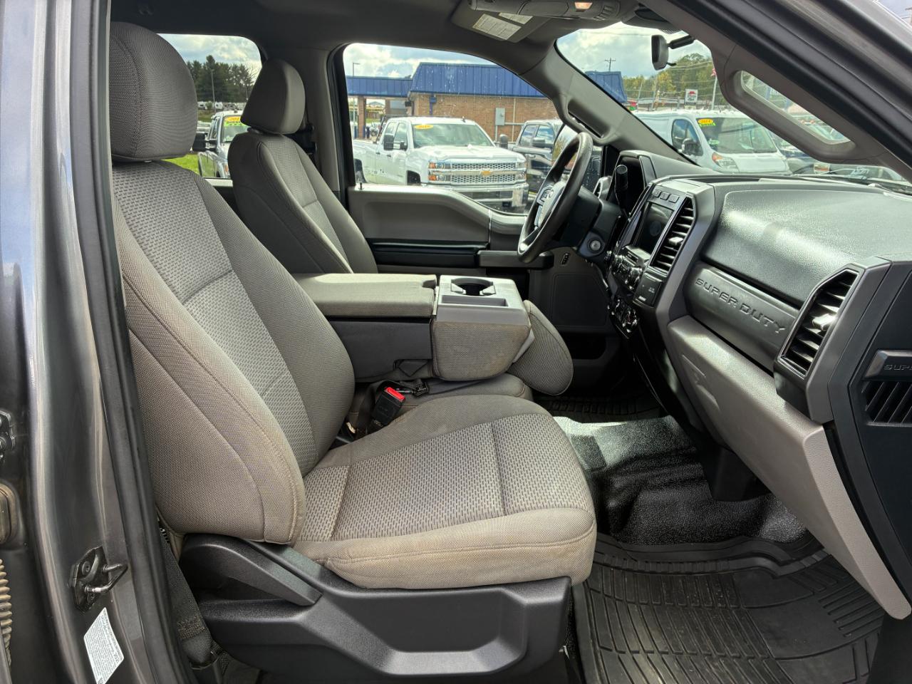 Ford F-350 SD XLT Crew Cab Long Bed 4WD 2022