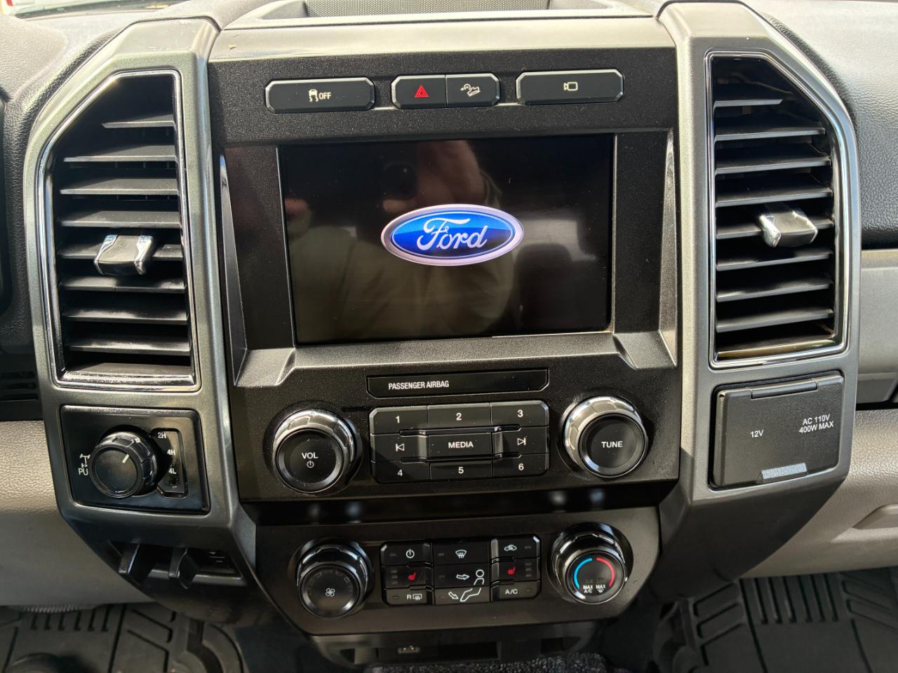 Ford F-350 SD XLT Crew Cab Long Bed 4WD 2022