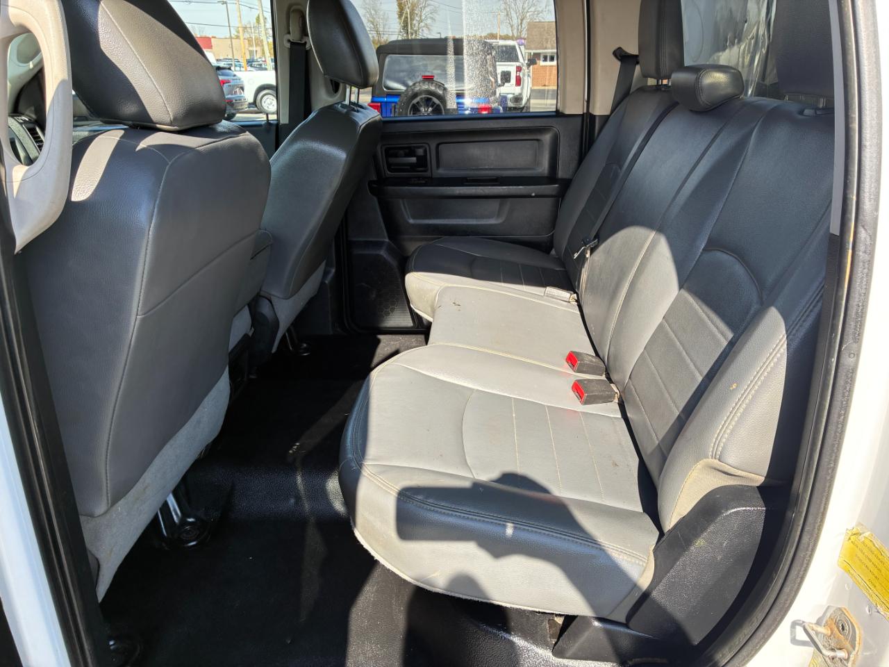 RAM 3500 Crew Cab 4WD DRW 2014