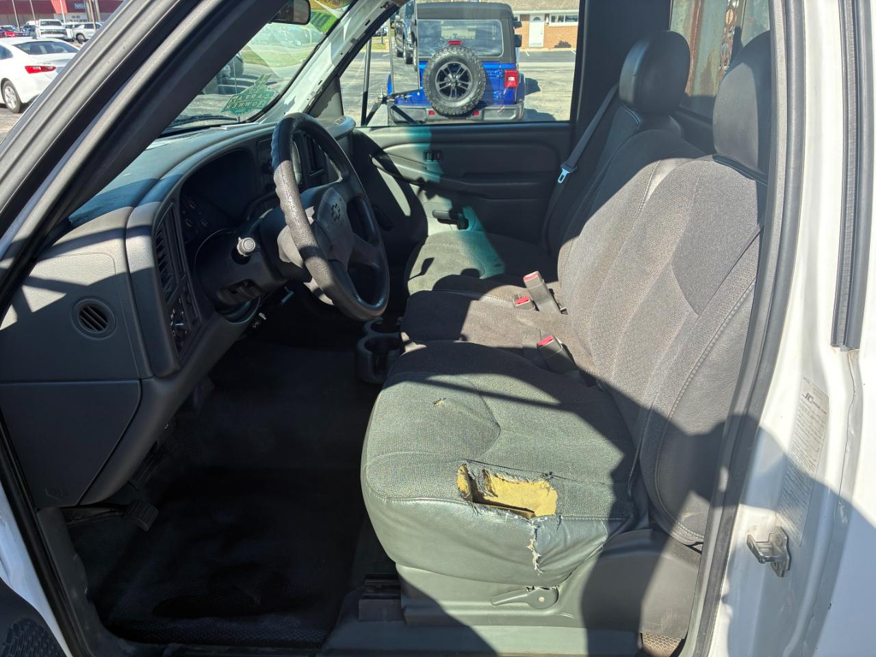 Chevrolet Silverado 3500 Regular Cab 2WD 2004