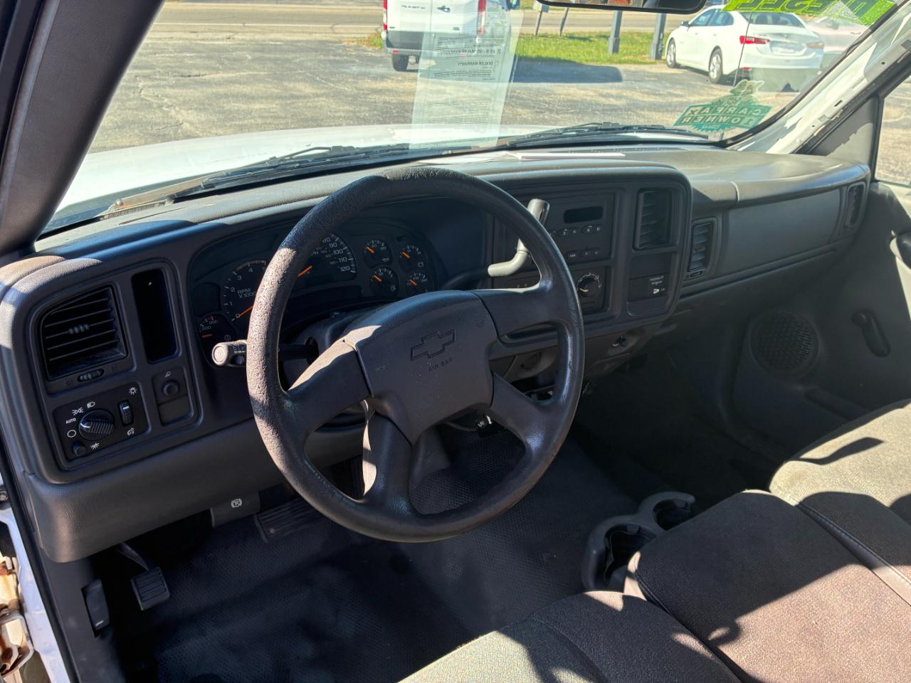 Chevrolet Silverado 3500 Regular Cab 2WD 2004