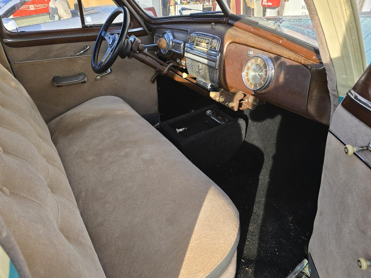 Pontiac Streamliner Silver Streak 1948