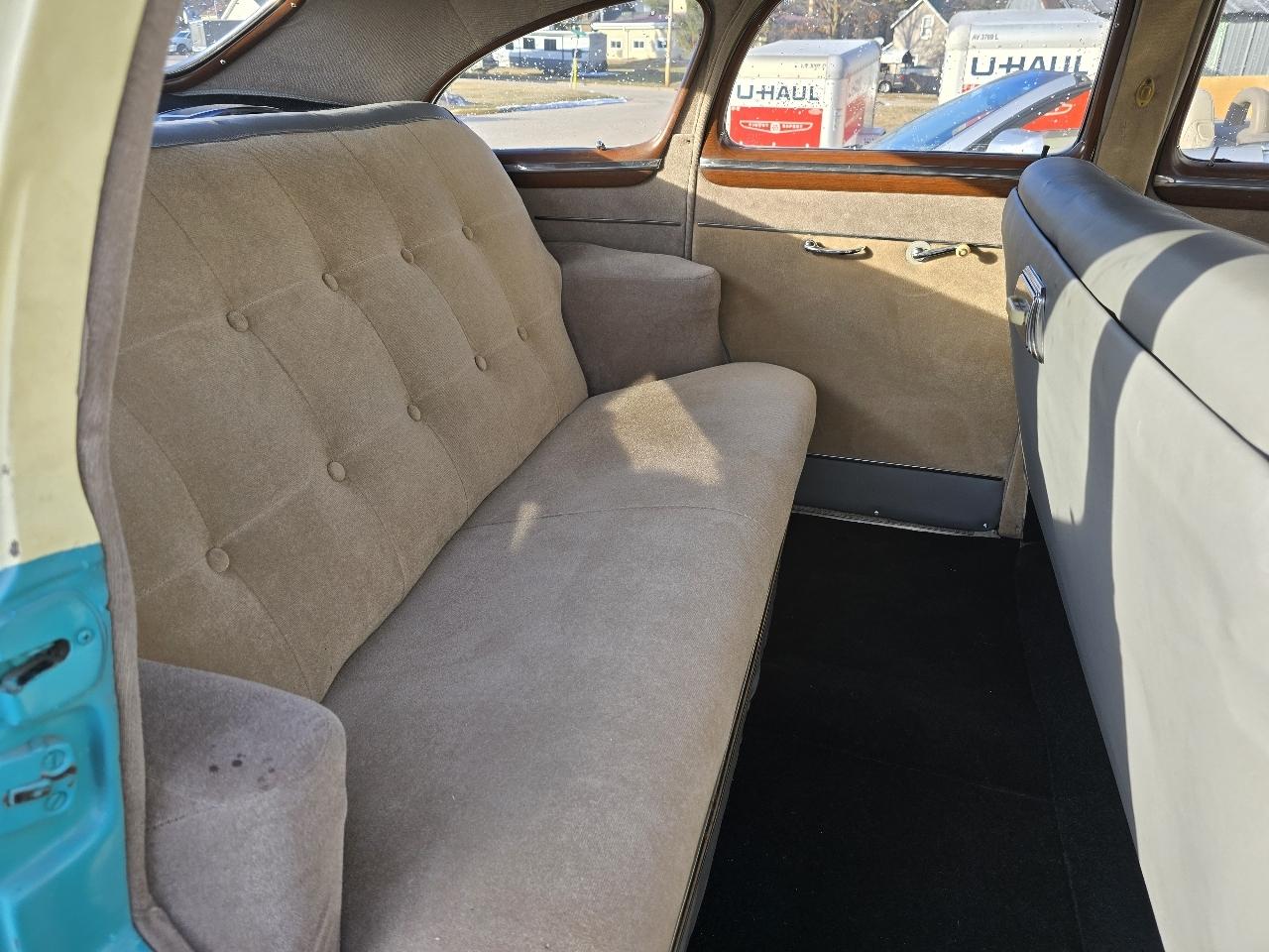 Pontiac Streamliner Silver Streak 1948