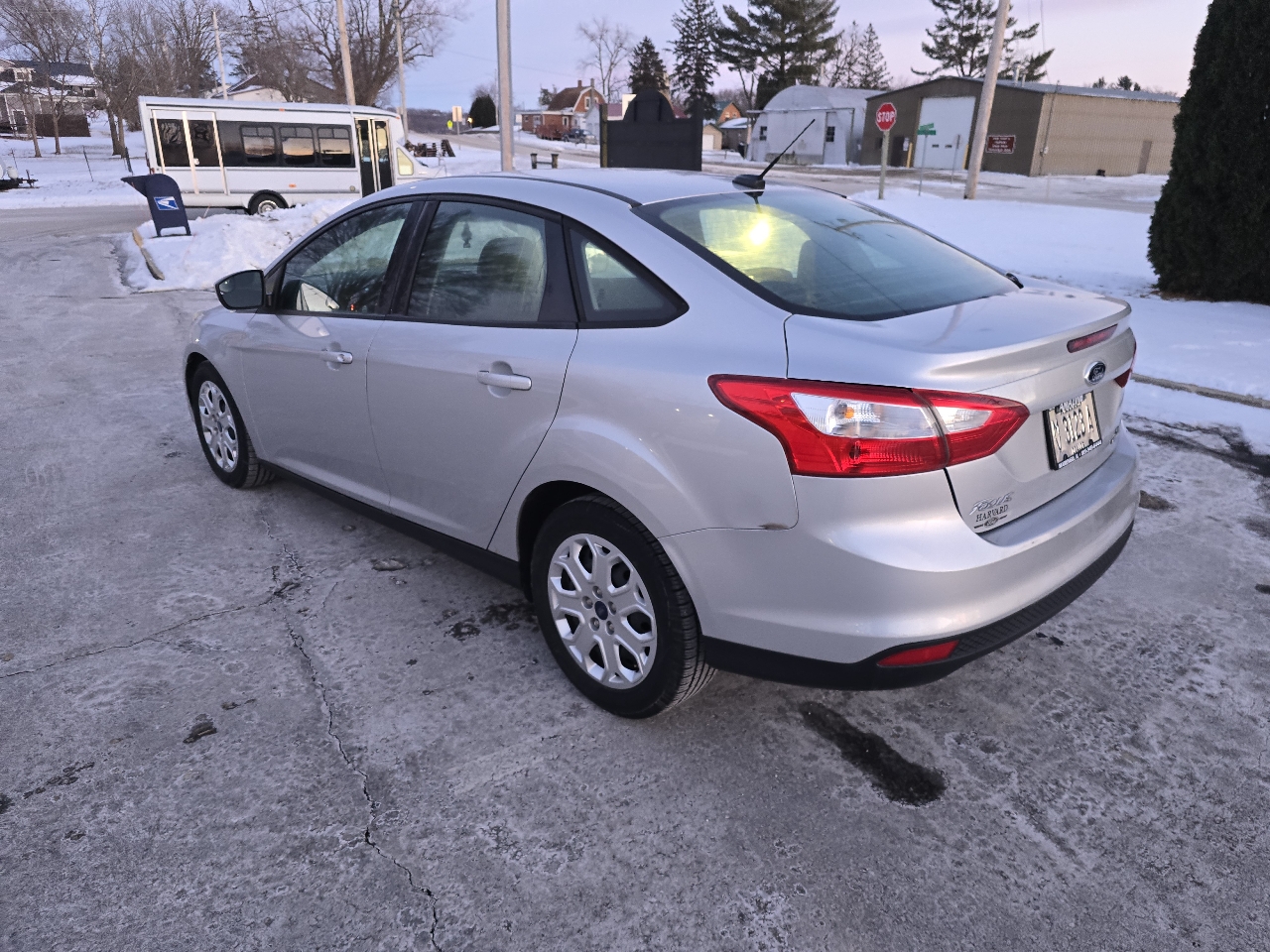 Ford Focus SE Sedan 2012
