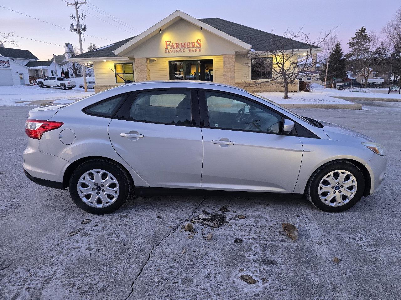 Ford Focus SE Sedan 2012