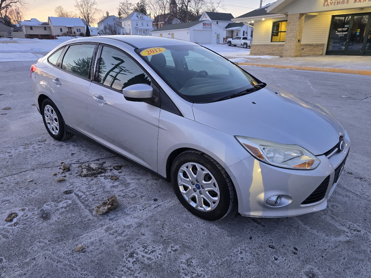 Ford Focus SE Sedan 2012