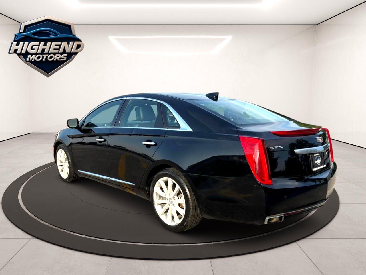2017 Cadillac XTS Luxury photo 4