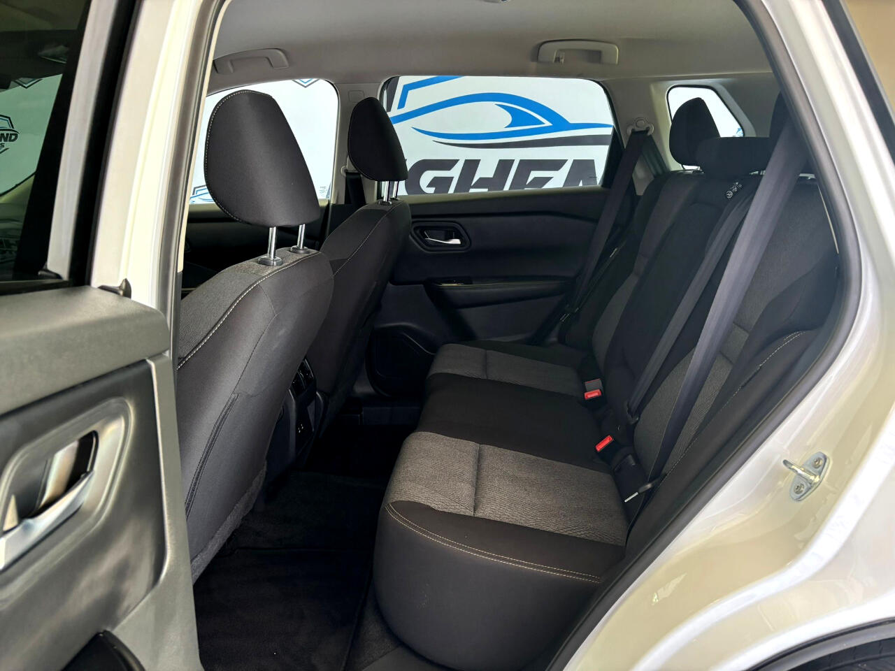 2025 Nissan Rogue SV AWD photo 15