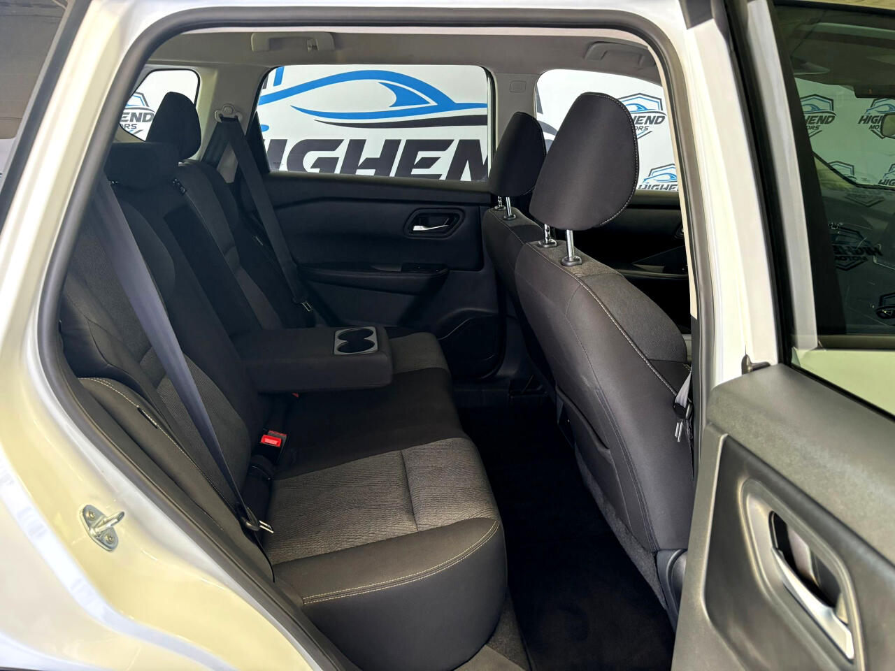 2025 Nissan Rogue SV AWD photo 19