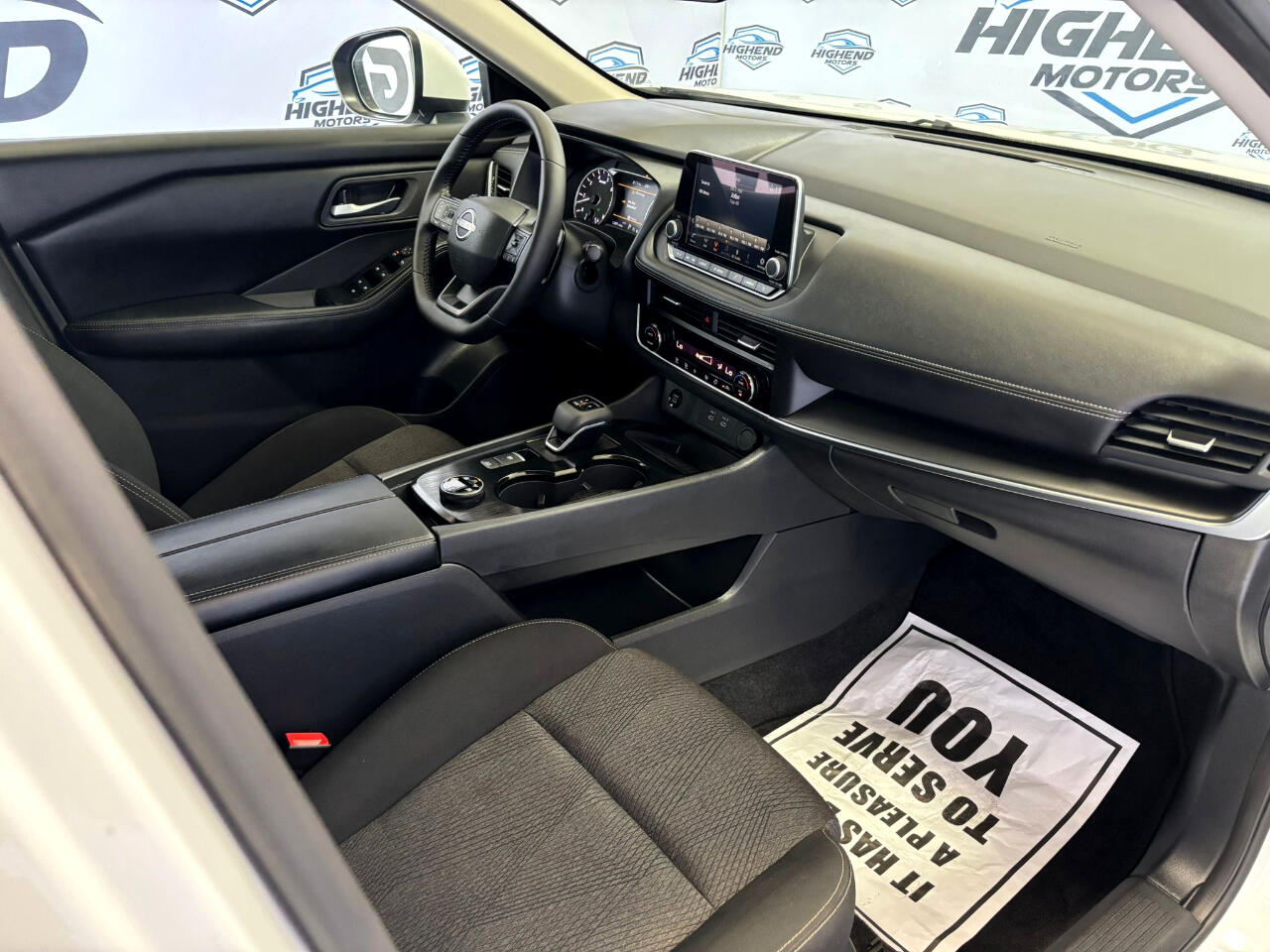 2025 Nissan Rogue SV AWD photo 22