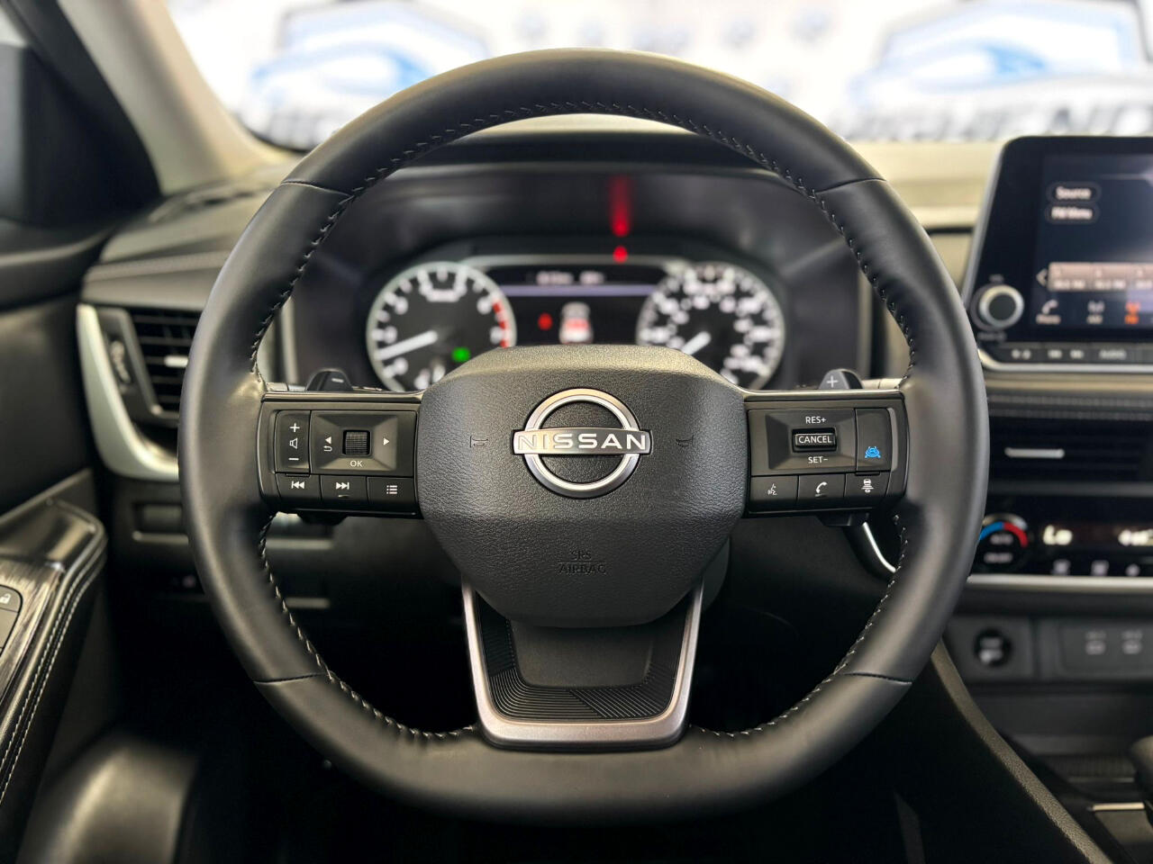 2025 Nissan Rogue SV AWD photo 24