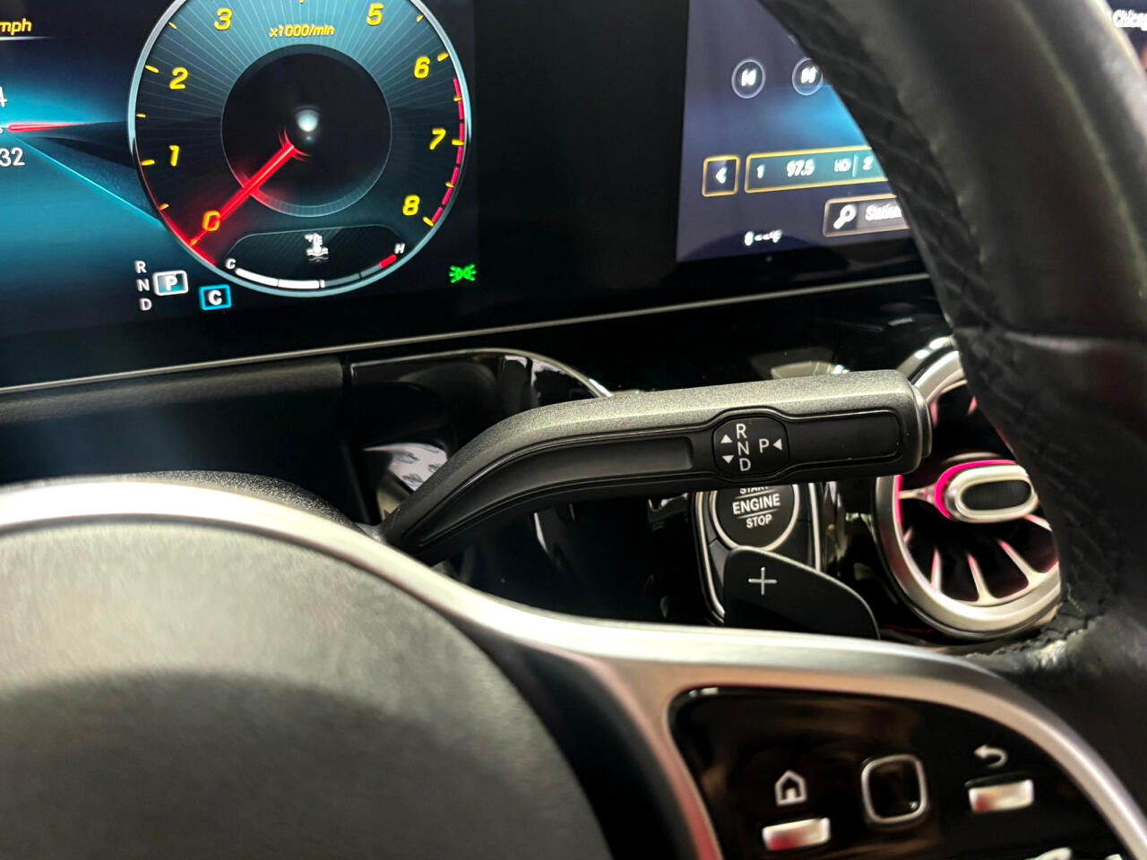 Mercedes-Benz GLA-Class GLA250 2021