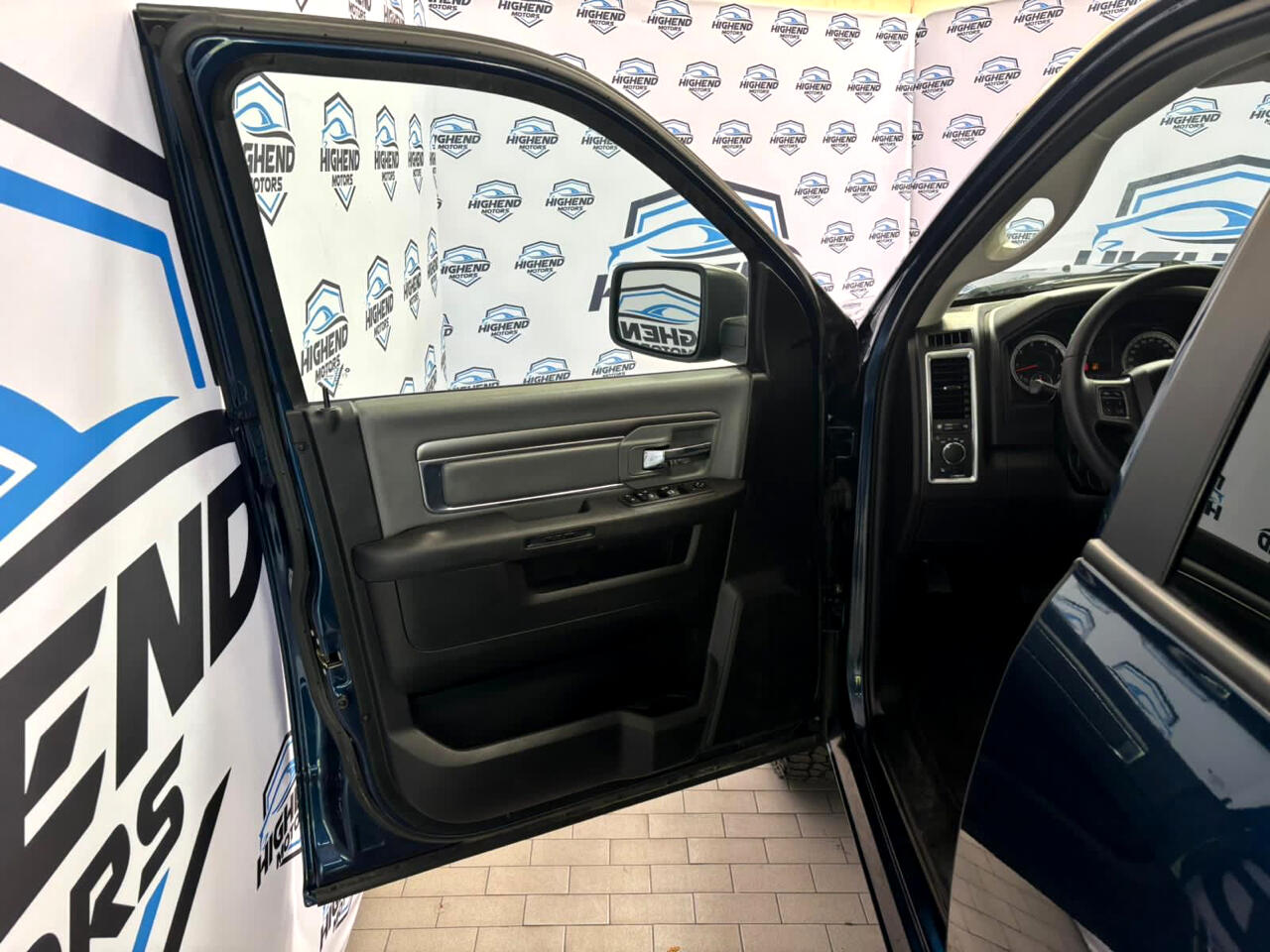 2021 Ram 1500 Classic SLT photo 7