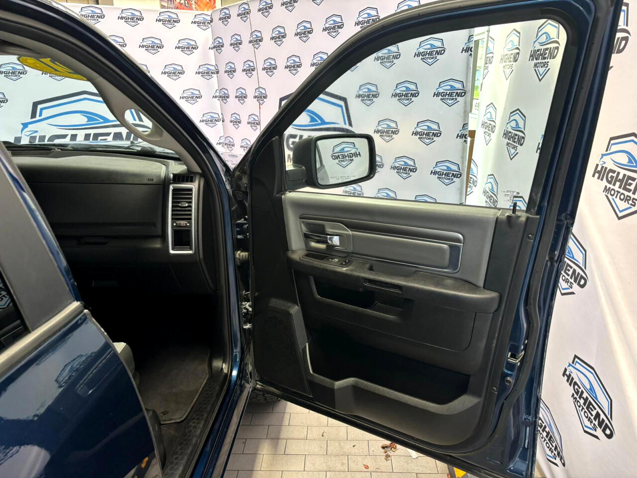 2021 Ram 1500 Classic SLT photo 12