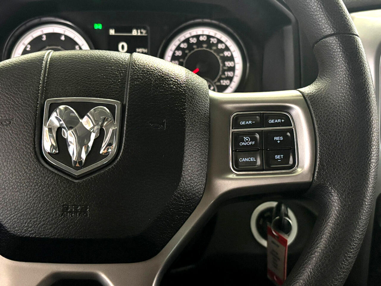 2021 Ram 1500 Classic SLT photo 18