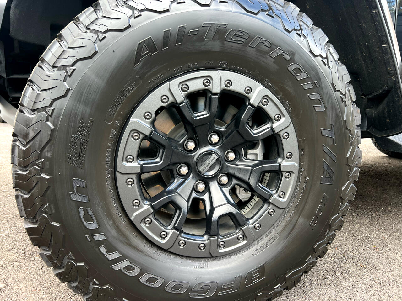 Ford Bronco Raptor 2023
