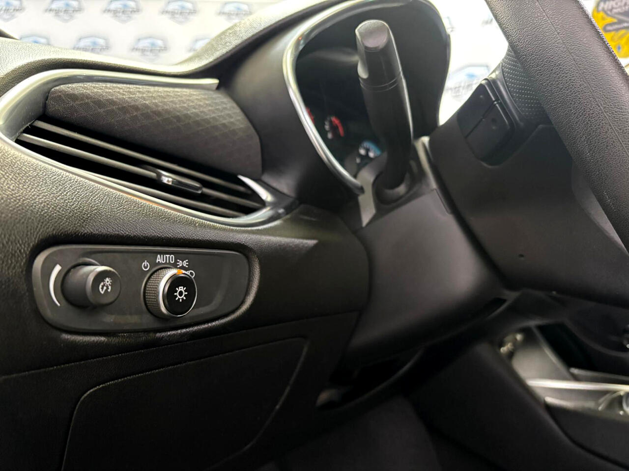 2020 Chevrolet Malibu 1LT photo 29