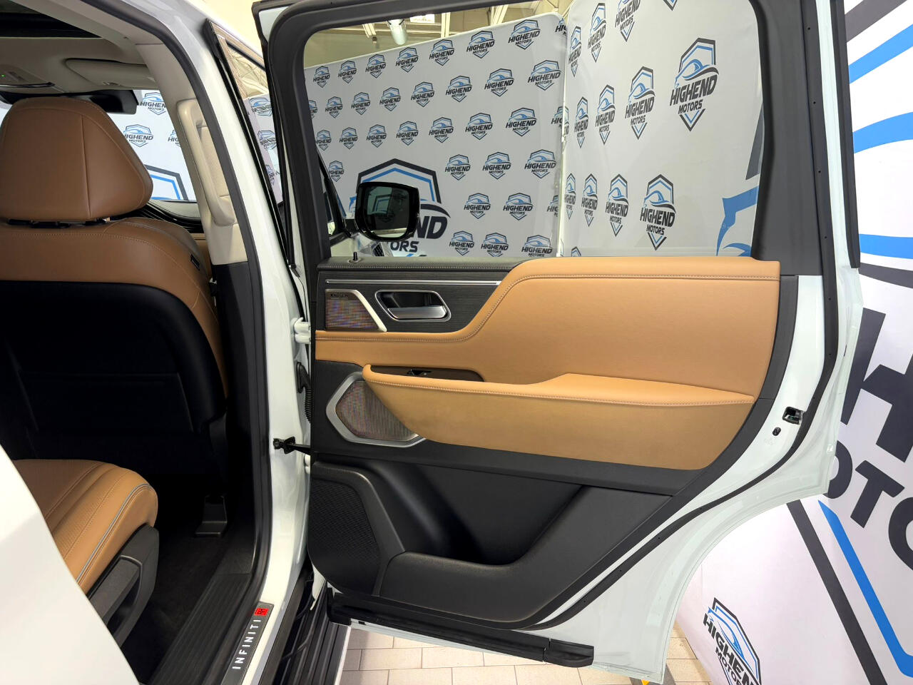 Infiniti QX80 Sensory 4WD 2025