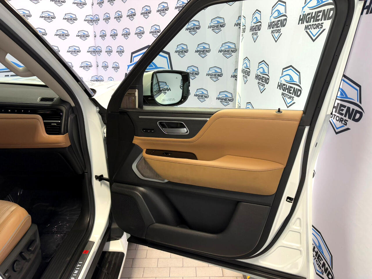 Infiniti QX80 Sensory 4WD 2025