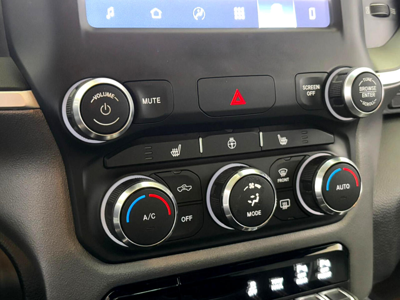 RAM 1500 Big Horn Quad Cab 4WD 2022