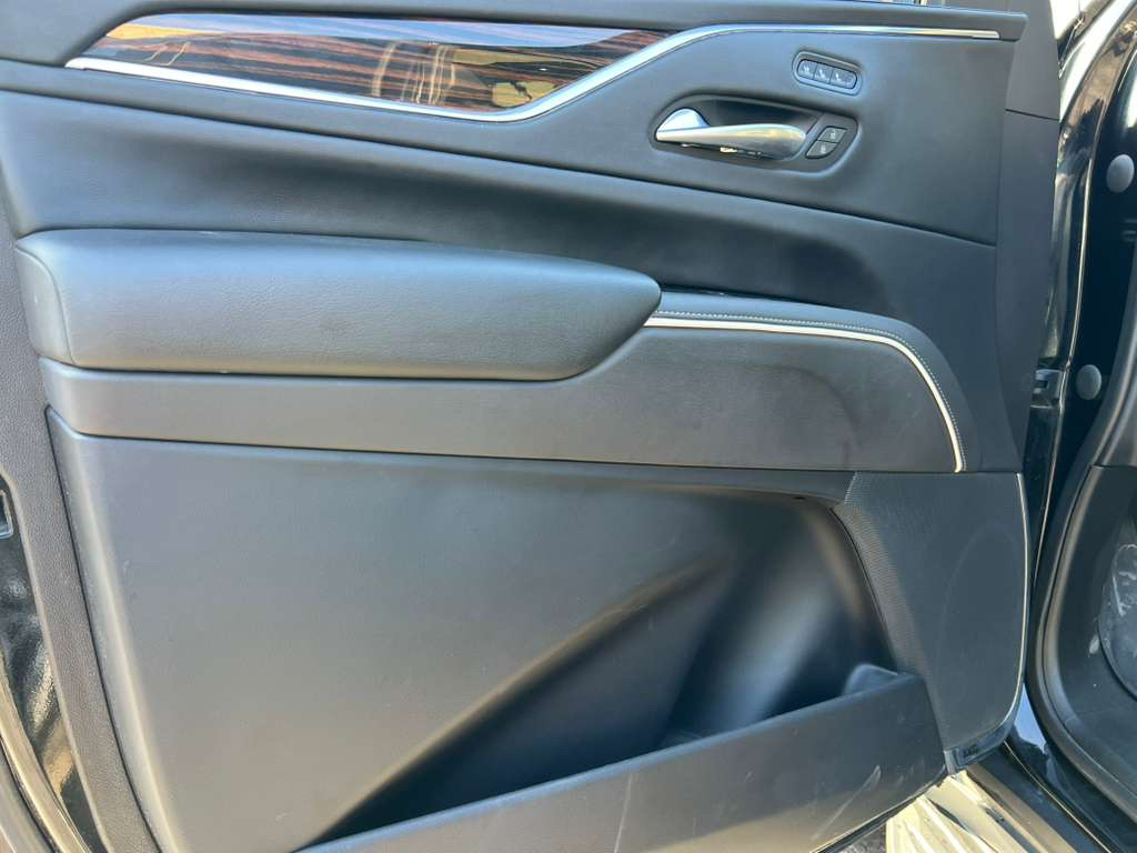 Cadillac Escalade Premium Luxury AWD 2021