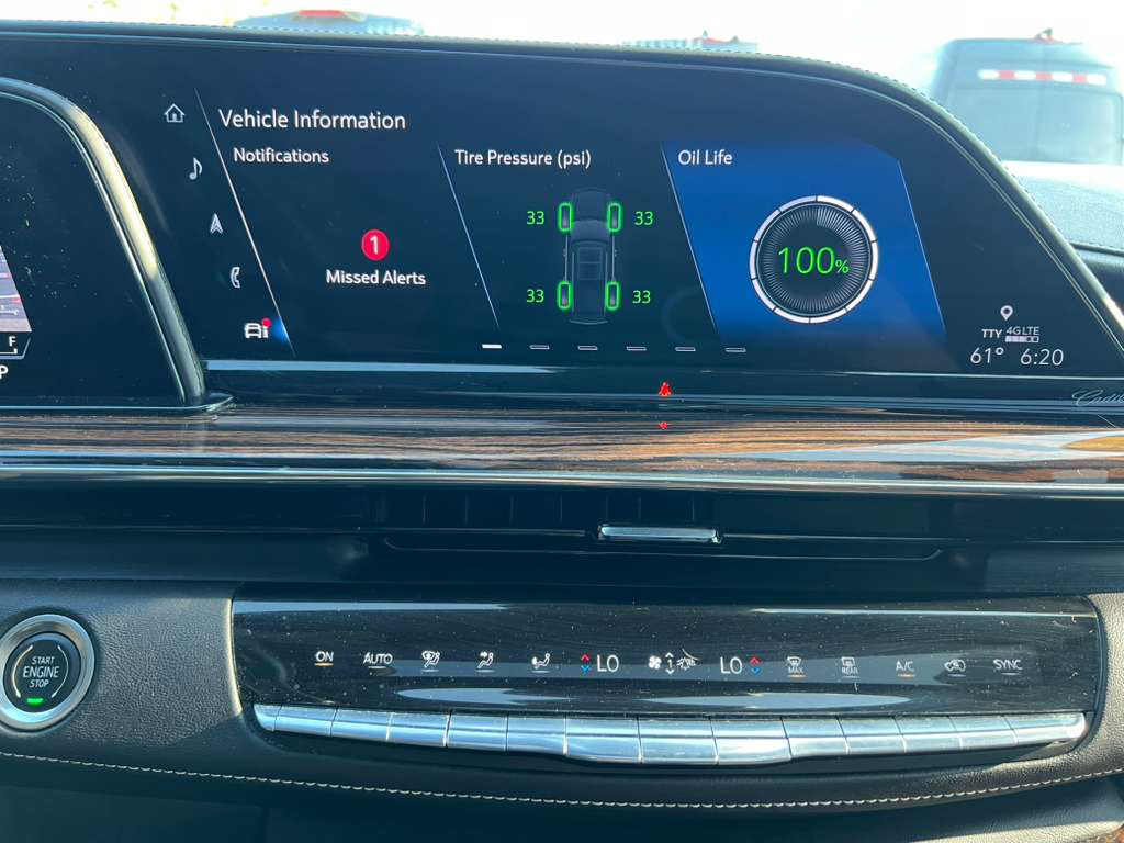 Cadillac Escalade Premium Luxury AWD 2021