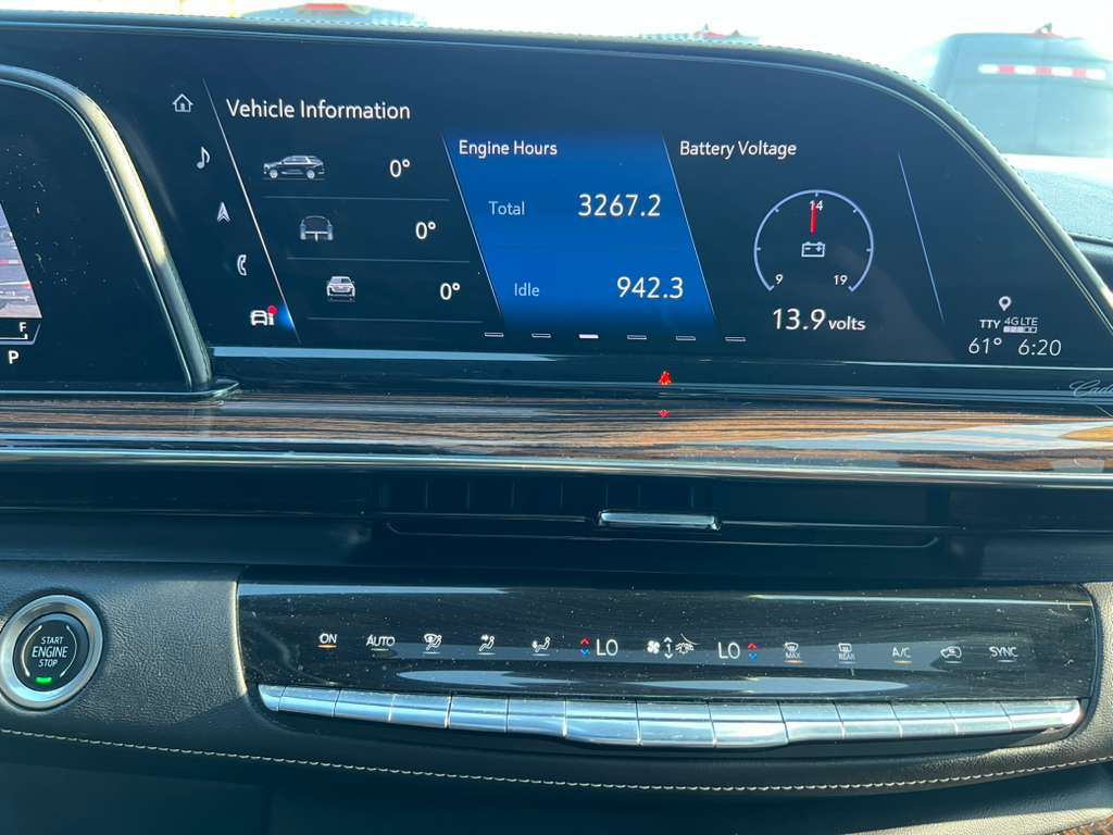 Cadillac Escalade Premium Luxury AWD 2021