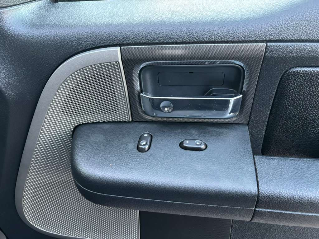 Ford F-150  2004